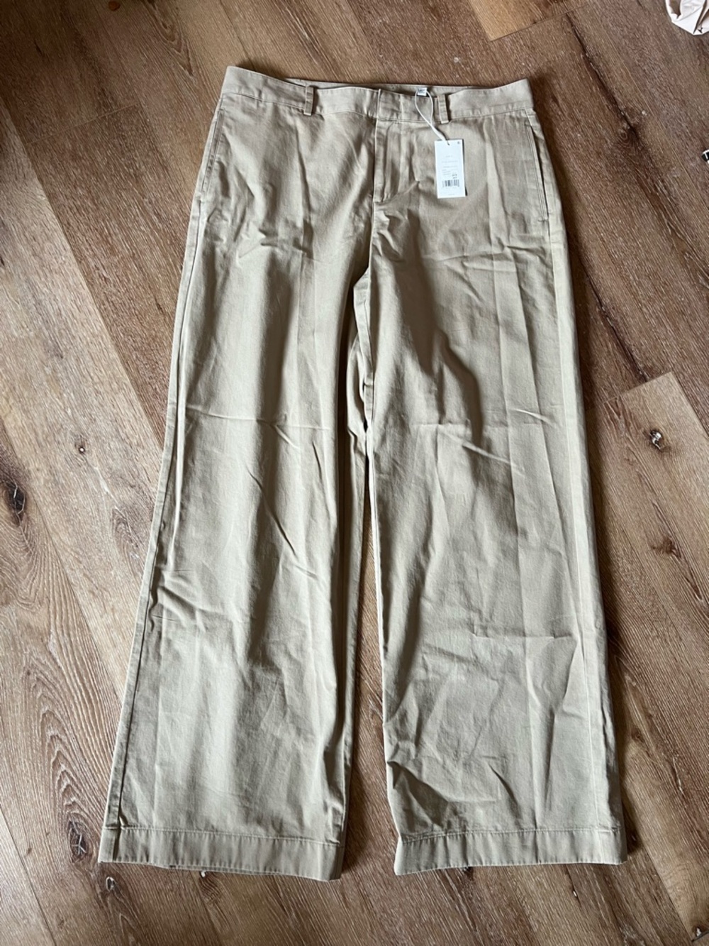 Vince Wide-Leg Pants in Tan